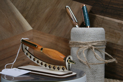 Slimline Yew Ballpoint Pen – Rooted in Tradition, Refined by Hand